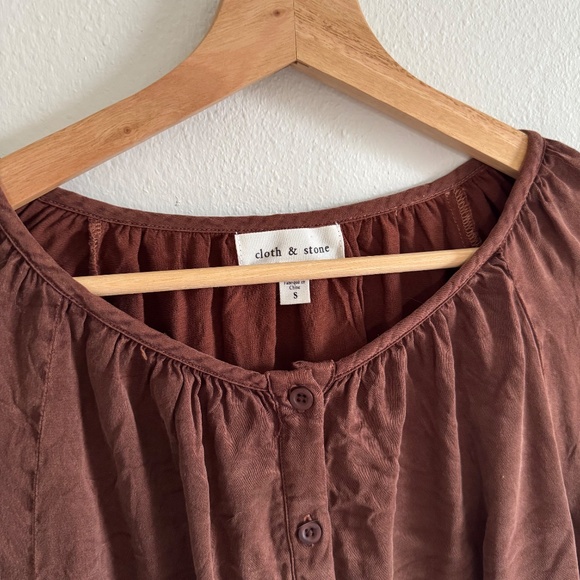 Cloth & Stone Shirred Button Front Blouse Mahogany Brown size S - Picture 3 of 6
